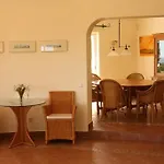 فيلة With Beautiful Sea Views, Pool & Spacious Gardens & Great For Remote Work فيريغودو