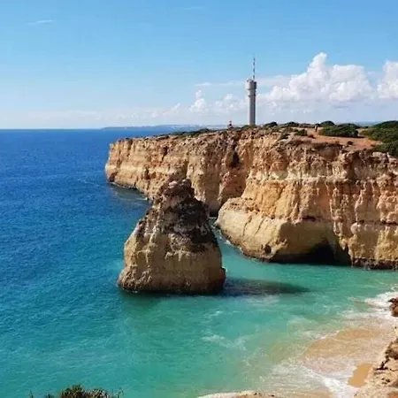 Βίλα With Beautiful Views & Spacious Garden *