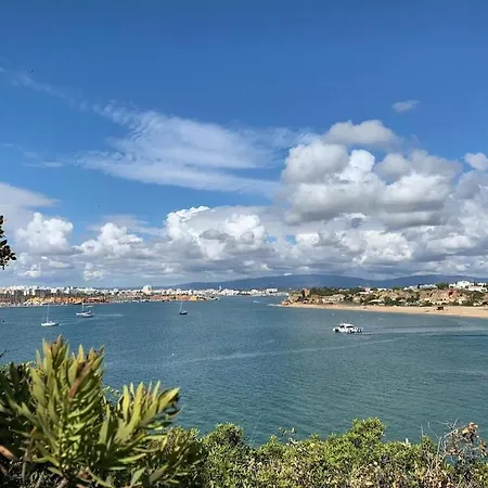 Βίλα With Beautiful Views & Spacious Garden Ferragudo (Faro)