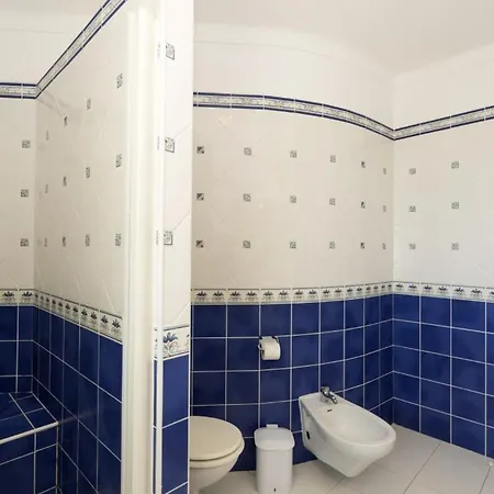 Luxurious With Beautiful Views&spacious Garden Villa