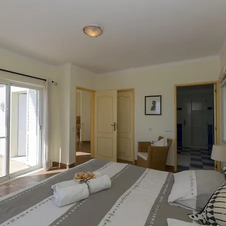 Luxurious With Beautiful Views&spacious Garden Villa