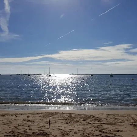 ヴィラ With Beautiful Views & Spacious Garden *