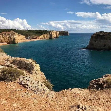 Villa With Beautiful Views & Spacious Garden