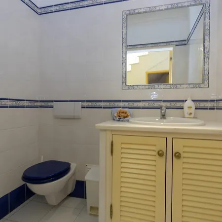 Family Friendly Sea View With Pool And Garden Sleeps 8 Adults And 2 Children Villa Ferragudo (Faro)