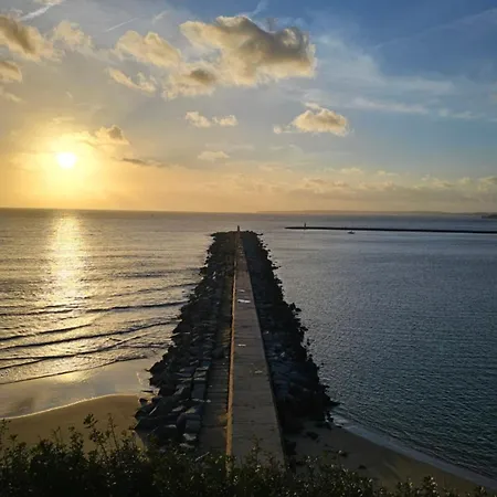 Family Friendly Sea View With Pool And Garden Sleeps 8 Adults And 2 Children