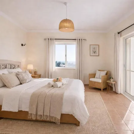 Family Friendly Sea View With Pool And Garden Sleeps 8 Adults And 2 Children * Ferragudo (Faro)