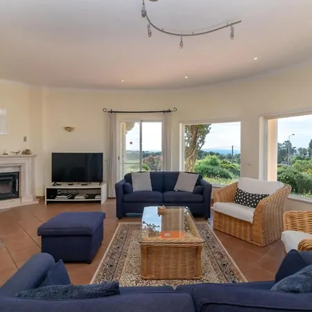 Family Friendly Sea View With Pool And Garden Sleeps 8 Adults And 2 Children * Ferragudo