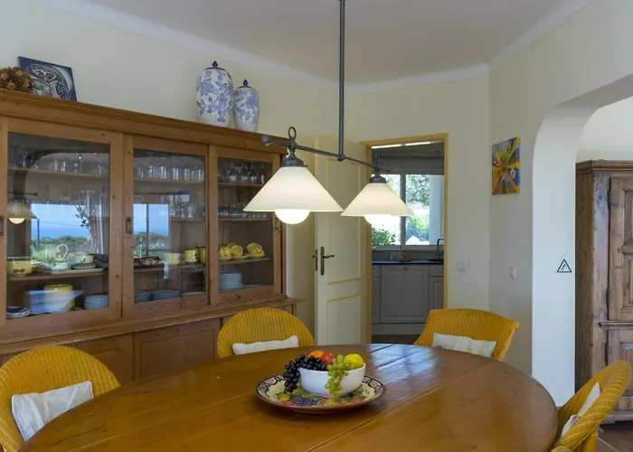 Villa Villa With Beautiful Sea Views, Pool & Spacious Gardens & Great For Remote Work Ferragudo (Faro)