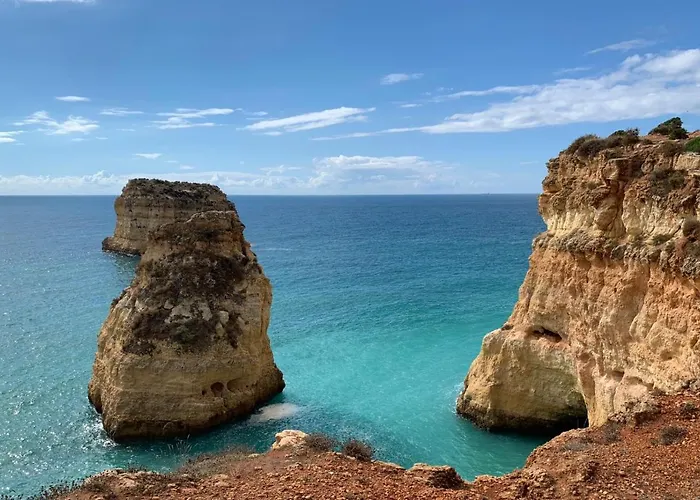 Villa Villa With Beautiful Sea Views, Pool & Spacious Gardens & Great For Remote Work