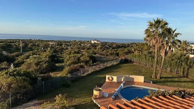 Villa Villa With Beautiful Sea Views, Pool & Spacious Gardens & Great For Remote Work Ferragudo (Faro)