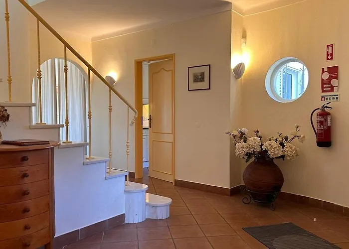 Villa With Beautiful Sea Views, Pool & Spacious Gardens & Great For Remote Work Villa