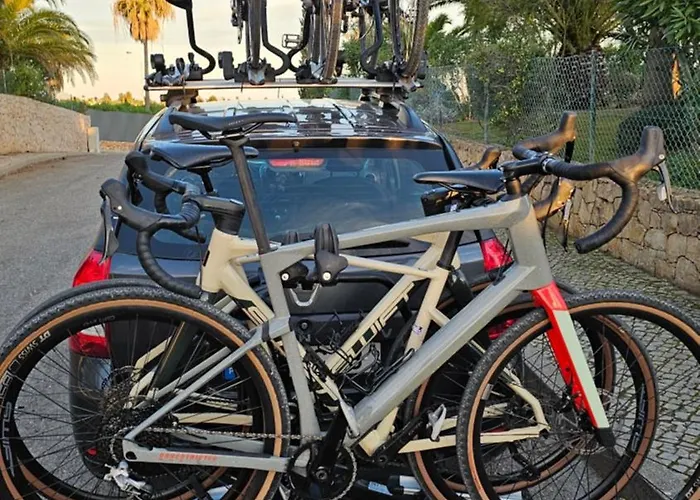 With Beautiful Views & Spacious Garden Ferragudo (Faro)