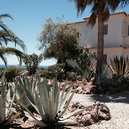Family Friendly Sea View With Pool And Garden Sleeps 8 Adults And 2 Children