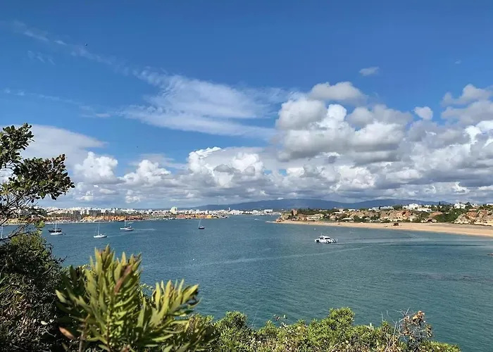 Villa Villa With Beautiful Sea Views, Pool & Spacious Gardens & Great For Remote Work Ferragudo (Faro)