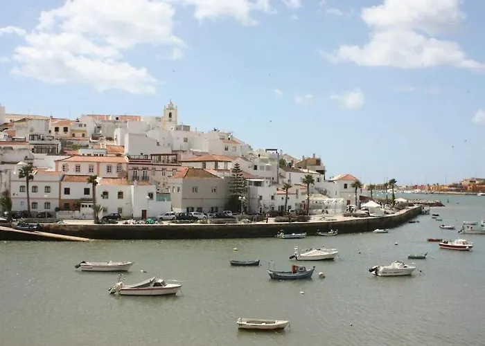 Villa With Beautiful Sea Views, Pool & Spacious Gardens & Great For Remote Work Ferragudo (Faro)